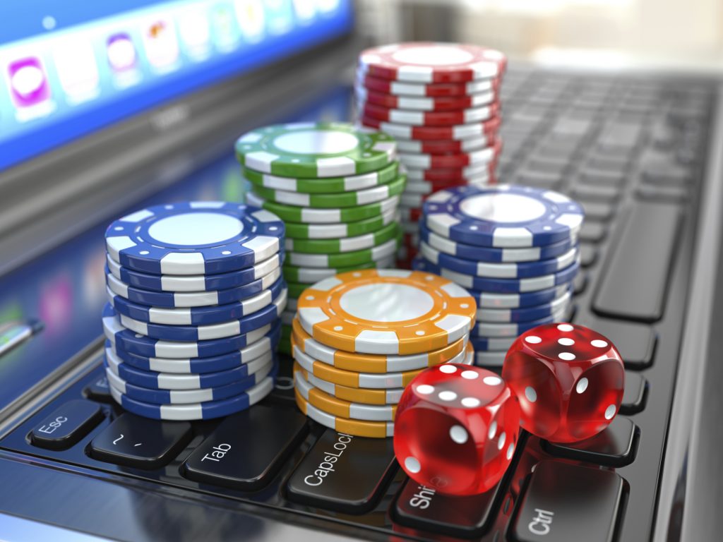 Top Reasons for Playing Online Poker