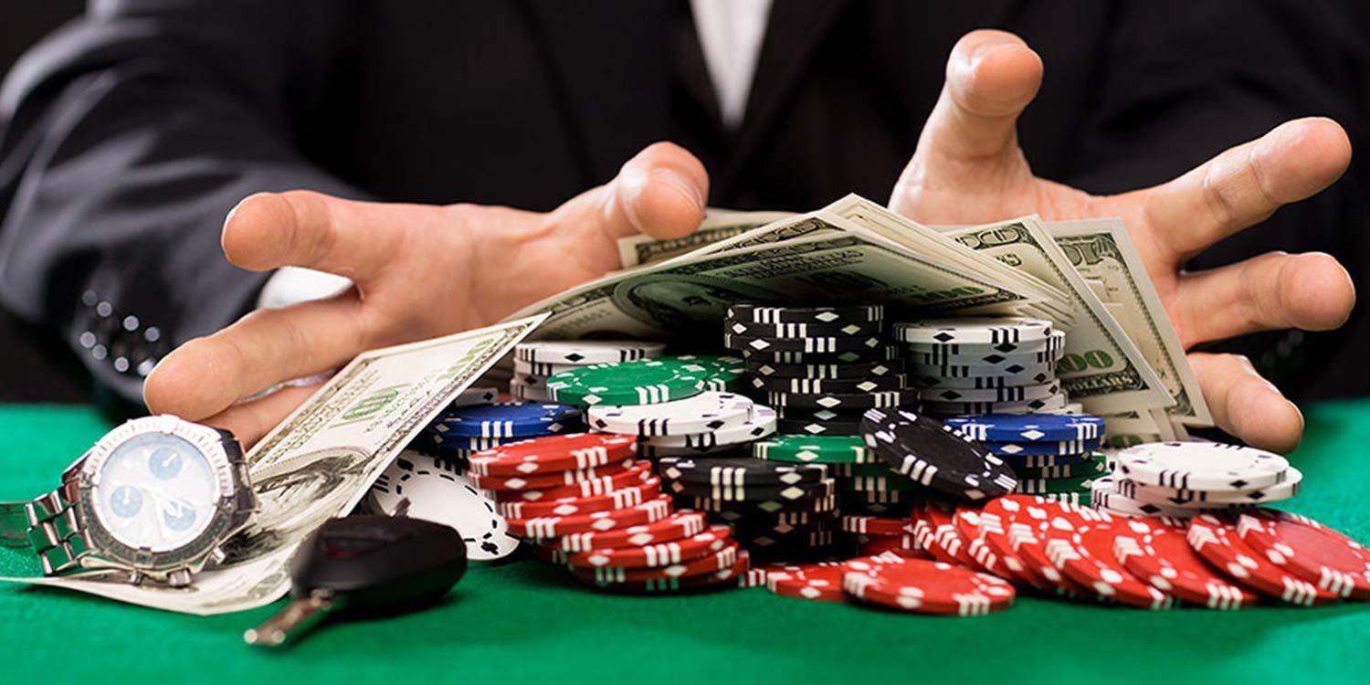 Some easy ways to earn money online by playing poker games